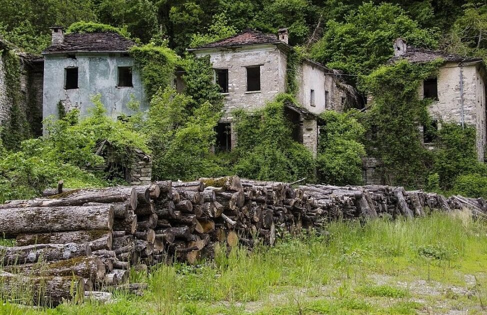 Case Scapini, il paese fantasma dei bambini perduti - Urbex