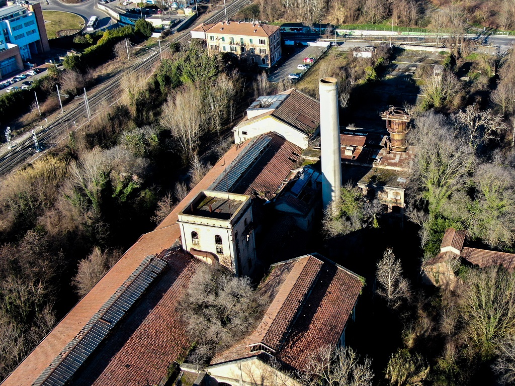 L'ex zuccherificio Eridania a Forlì: lo stabilitmento visto dall'alto.