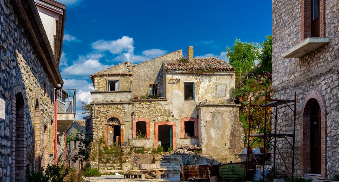 Romagnano al Monte: paese fantasma in provincia di Salerno