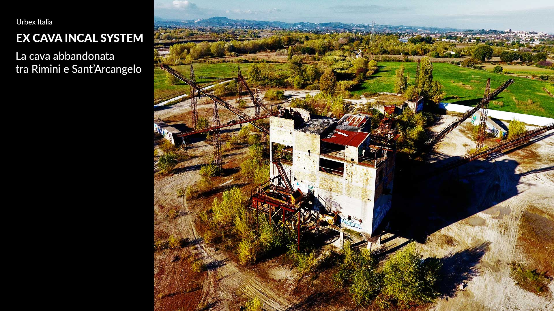 La fabbrica abbandonata nell'ex cava Incal System a Rimini